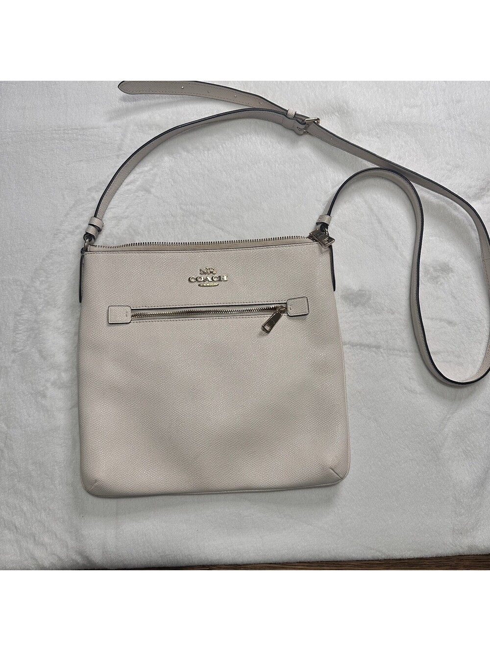 Coach Chalk Cream Leather Crossbody Bag Gold Hardware Front Zip